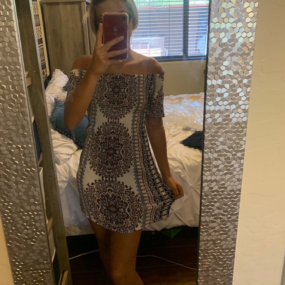 tillys super cute off the shoulder dress